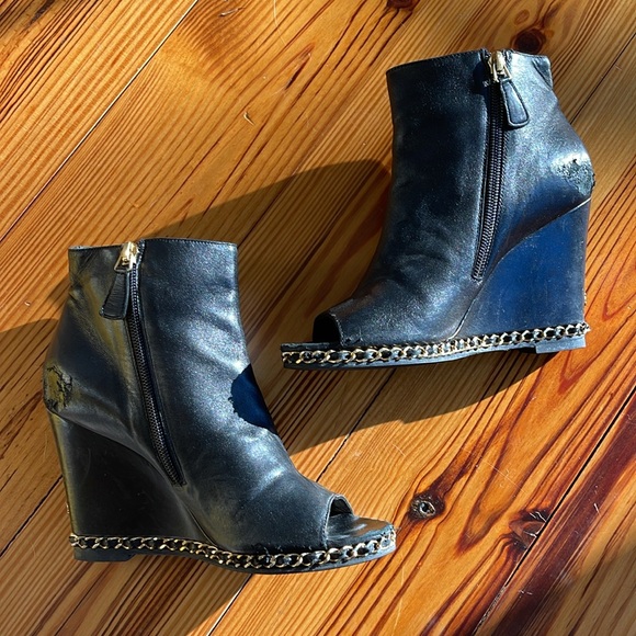 CHANEL Leather Open Toe Wedges / Boots - Picture 5 of 9